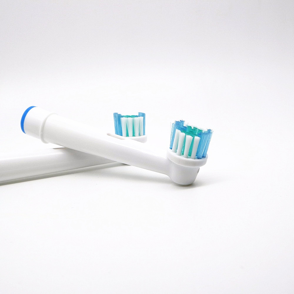 オーラル B 電動歯ブラシ用交換ブラシヘッド 4 個、アドバ - Teeth Whitening Machine Professional のレビューと価格